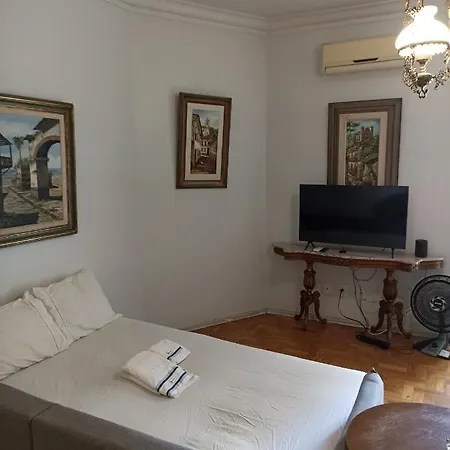Espaçoso apartamento 2 Quartos em Copacabana à 500m da praia e Metrô-2